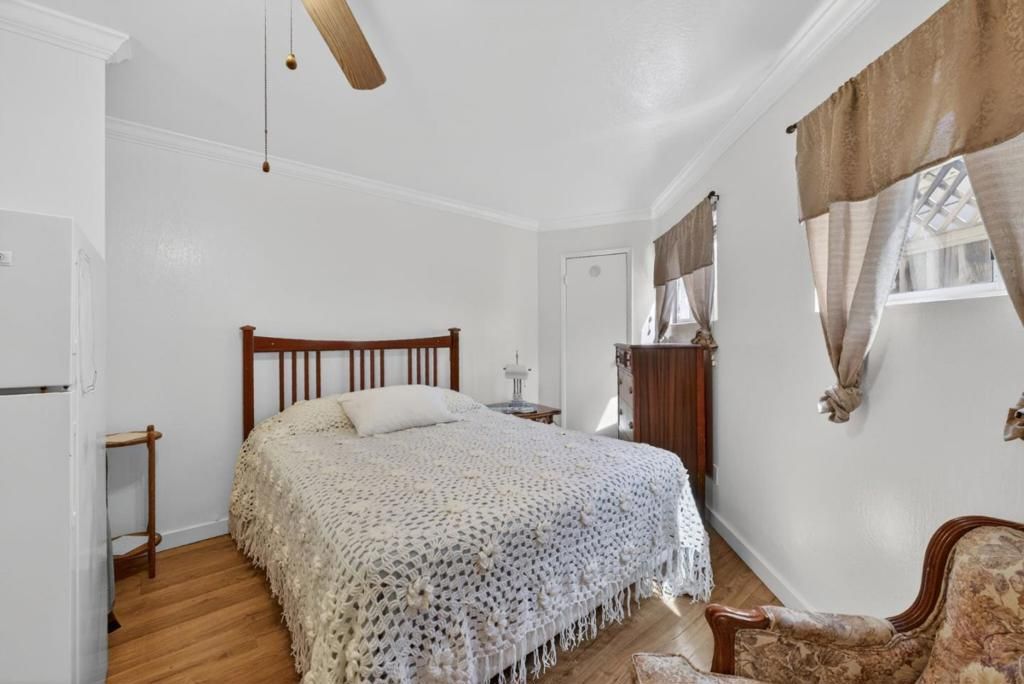 Image 37 of property listing at Address unavailable.