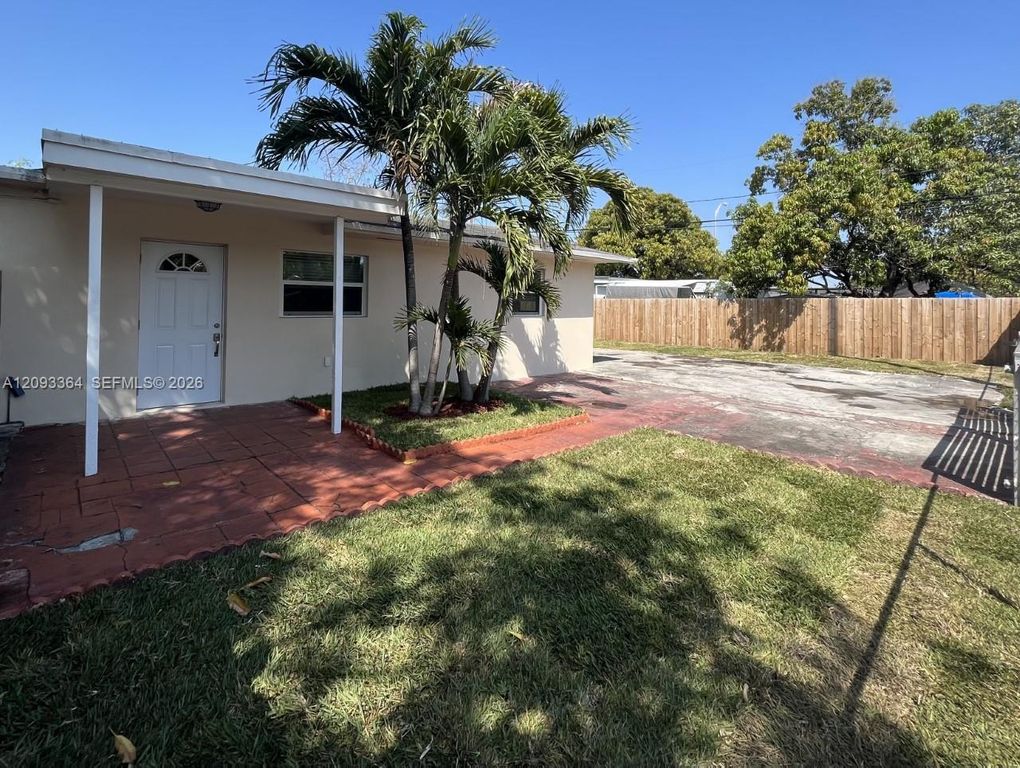 991 E 20th Street, Hialeah, FL 33013