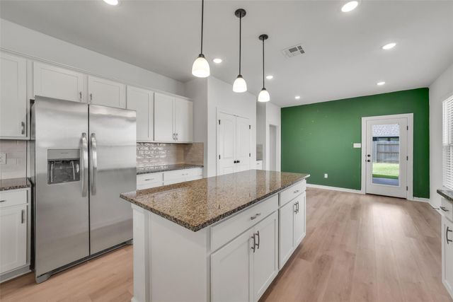 10902 Bonfire Trail, Beasley, TX 77417