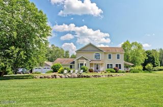 672 Lakeview Road, Broadalbin, NY 12025
