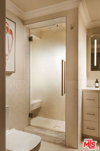 8787 Shoreham Drive 101, West Hollywood, CA 90069
