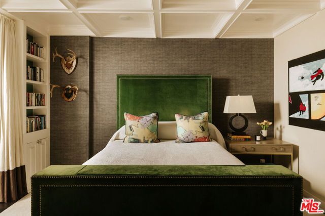 8787 Shoreham Drive 101, West Hollywood, CA 90069