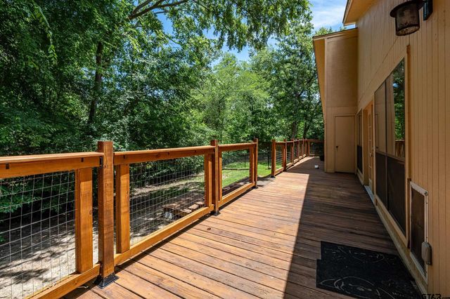 607 Northgate Rd, Hideaway, TX 75771