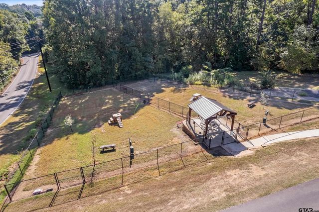 607 Northgate Rd, Hideaway, TX 75771
