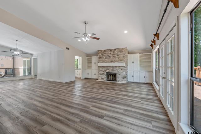 607 Northgate Rd, Hideaway, TX 75771