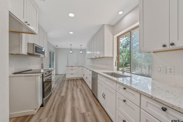 607 Northgate Rd, Hideaway, TX 75771