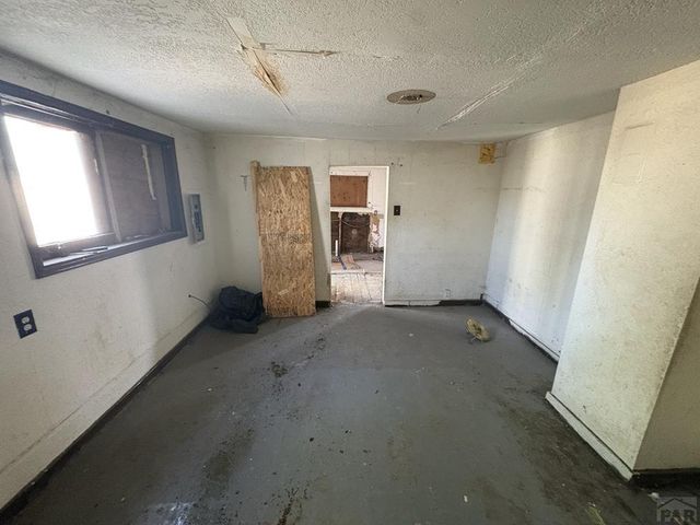 1321 Palmer Ave, Pueblo, CO 81004