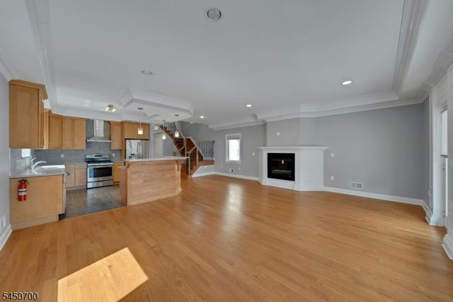 505 Post Ave, Lyndhurst Twp., NJ 07071