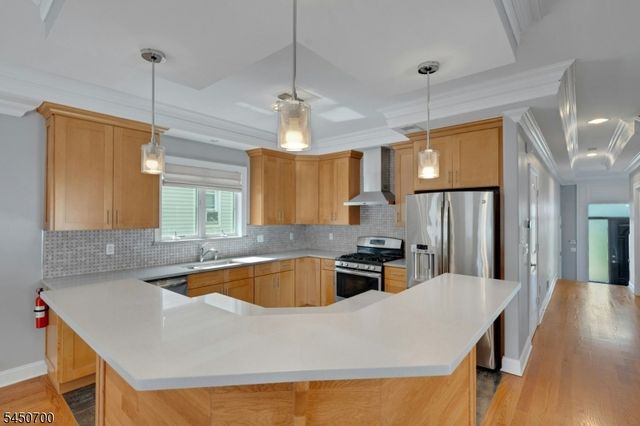 505 Post Ave, Lyndhurst Twp., NJ 07071