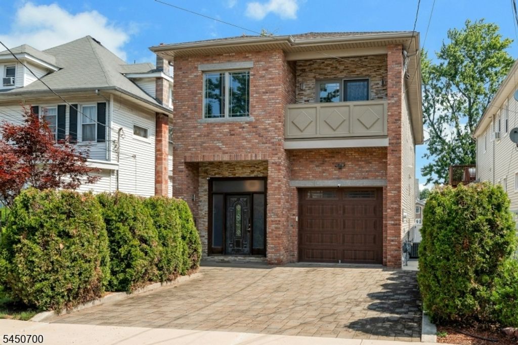 505 Post Ave, Lyndhurst Twp., NJ 07071