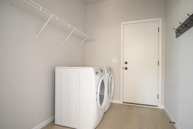 2582 Water Lily Circle, Sun Prairie, WI 53590