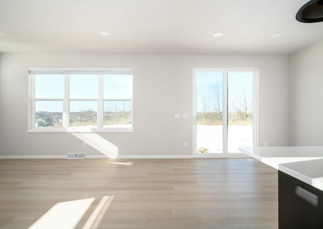 2582 Water Lily Circle, Sun Prairie, WI 53590