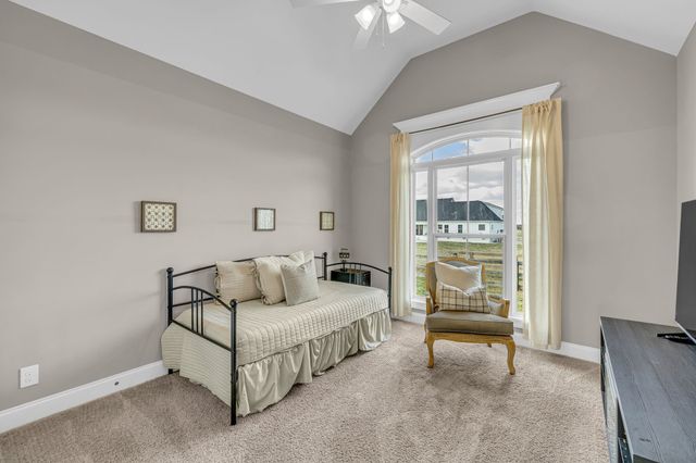 852 Longview Rd, Shelbyville, TN 37160