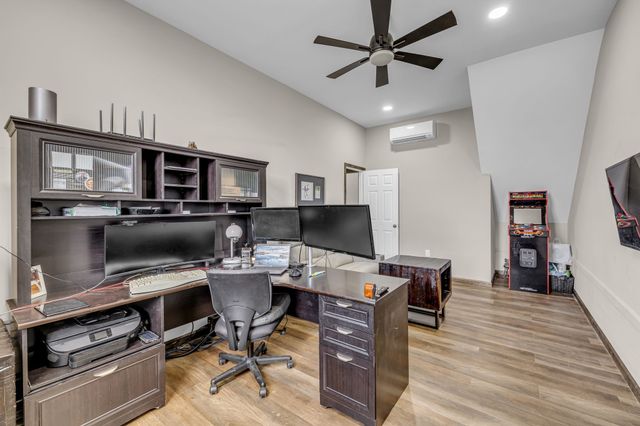 852 Longview Rd, Shelbyville, TN 37160