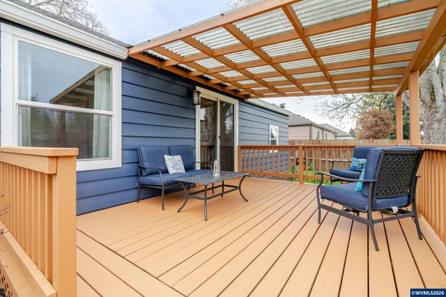 221 Jennings St, Lebanon, OR 97355