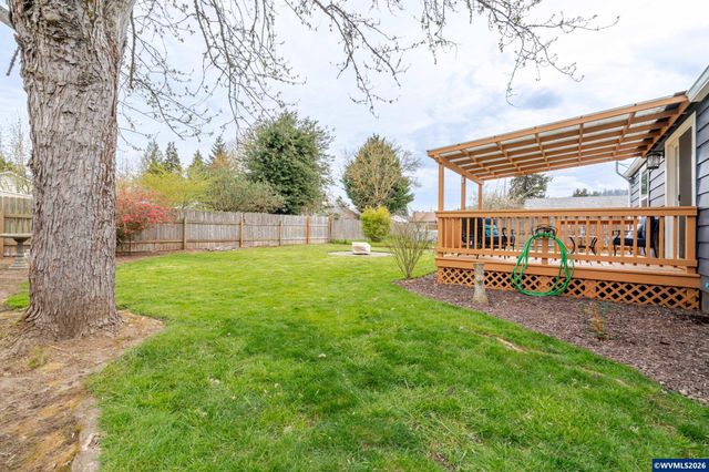 221 Jennings St, Lebanon, OR 97355