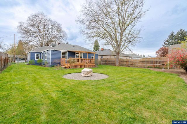 221 Jennings St, Lebanon, OR 97355