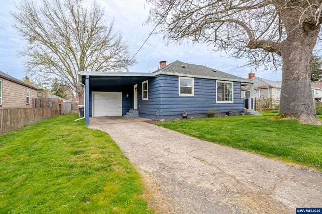 221 Jennings St, Lebanon, OR 97355