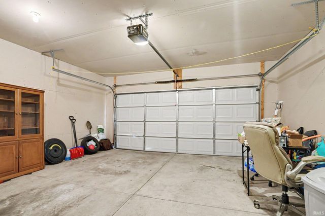1524 Tall Grass Prairie Drive, Mishawaka, IN 46544