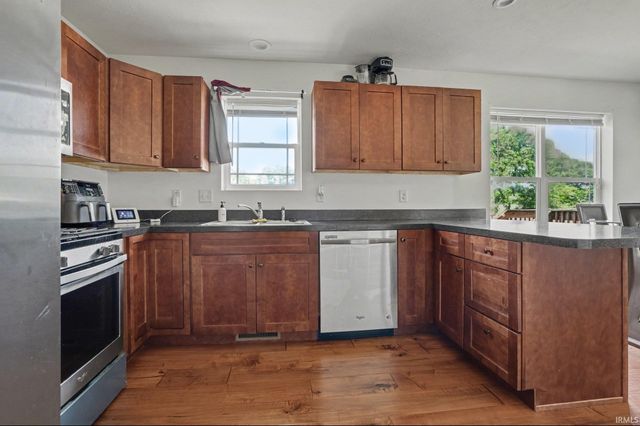 1524 Tall Grass Prairie Drive, Mishawaka, IN 46544