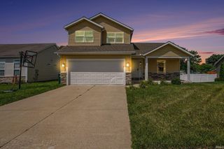1524 Tall Grass Prairie Drive, Mishawaka, IN 46544