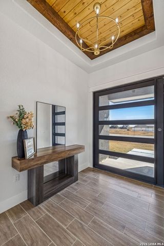 187 Hidden Ranch CT., Floresville, TX 78114