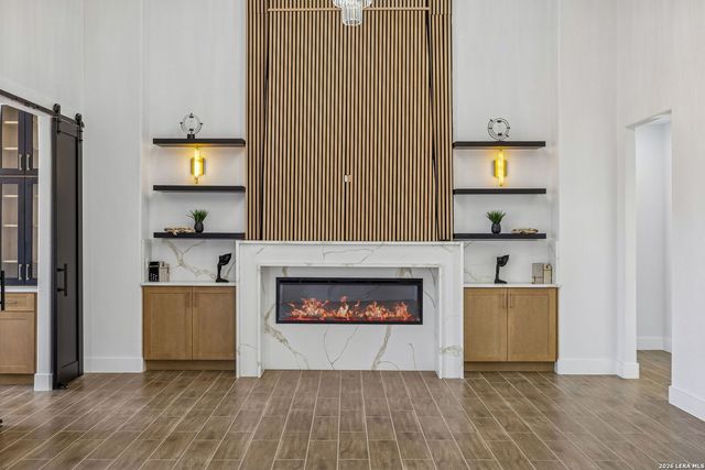 187 Hidden Ranch CT., Floresville, TX 78114