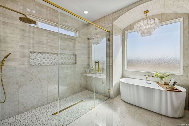 187 Hidden Ranch CT., Floresville, TX 78114