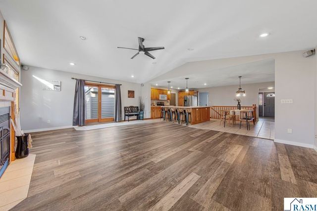 101 Mapleridge Drive, Mankato, MN 56001