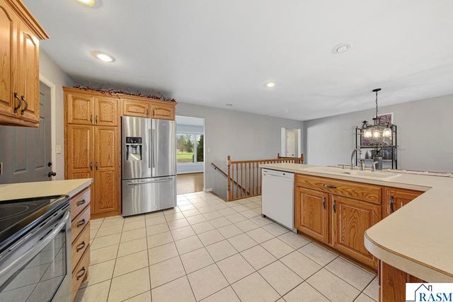 101 Mapleridge Drive, Mankato, MN 56001