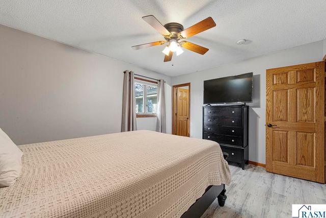 101 Mapleridge Drive, Mankato, MN 56001