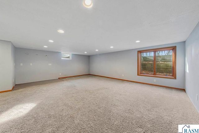 101 Mapleridge Drive, Mankato, MN 56001