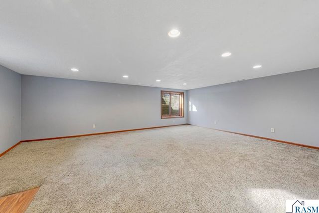 101 Mapleridge Drive, Mankato, MN 56001