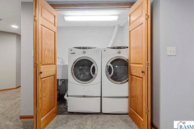 101 Mapleridge Drive, Mankato, MN 56001