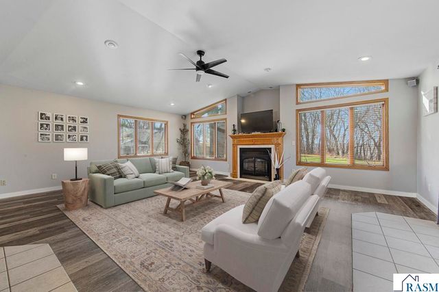 101 Mapleridge Drive, Mankato, MN 56001