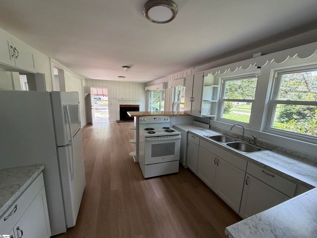 8014 Hwy 14, Gray Court, SC 29645