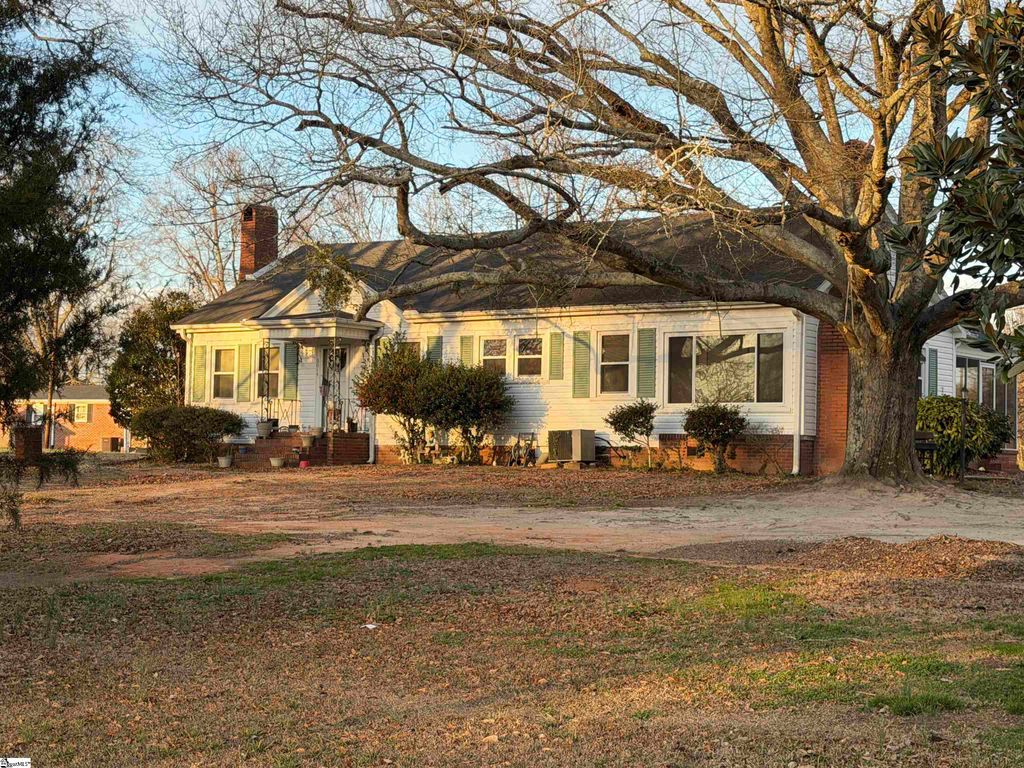 8014 Hwy 14, Gray Court, SC 29645