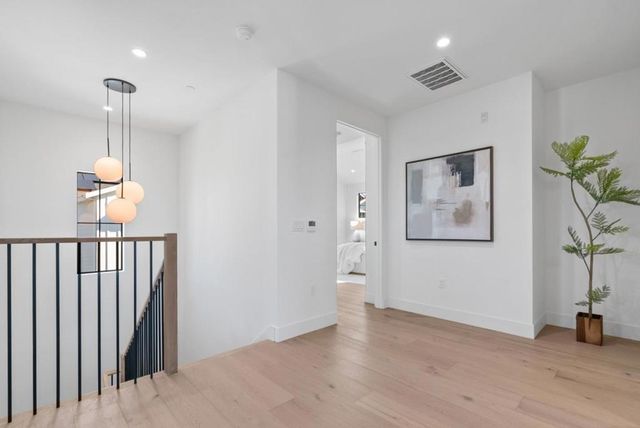 44 Sunnyside Avenue, Campbell, CA 95008