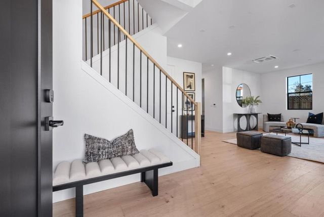 44 Sunnyside Avenue, Campbell, CA 95008