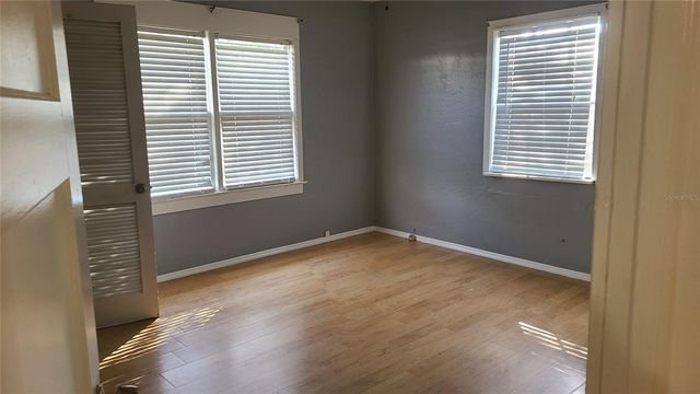 3109 W NAPOLEON AVENUE, Tampa, FL 33611