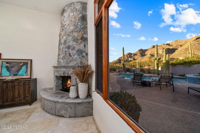 1887 E Desert Garden Drive, Tucson, AZ 85718