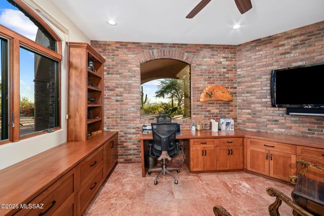 1887 E Desert Garden Drive, Tucson, AZ 85718