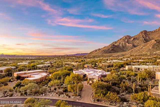 1887 E Desert Garden Drive, Tucson, AZ 85718