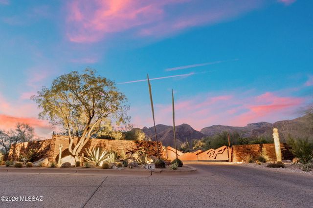 1887 E Desert Garden Drive, Tucson, AZ 85718