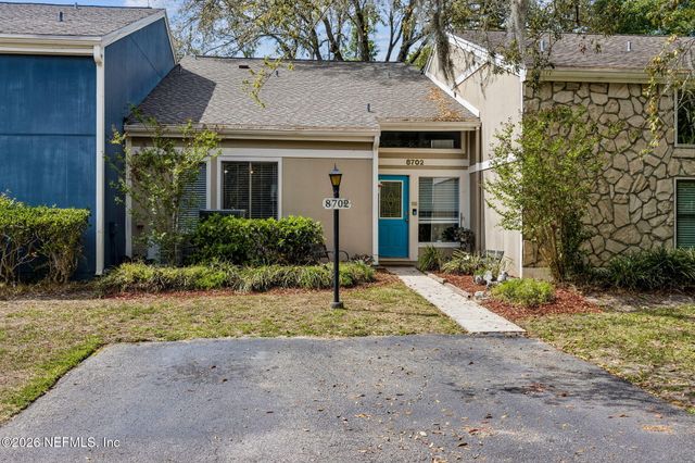 8702 COMO LAKE Drive, Jacksonville, FL 32256