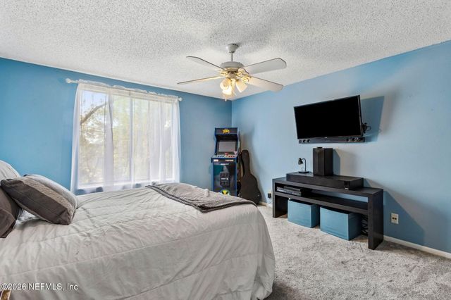 8702 COMO LAKE Drive, Jacksonville, FL 32256