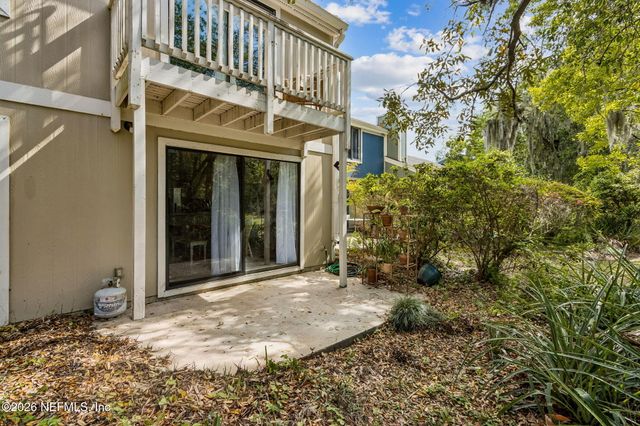 8702 COMO LAKE Drive, Jacksonville, FL 32256