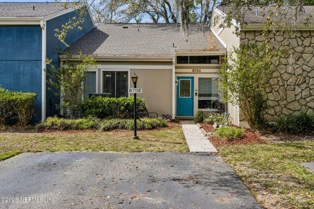 8702 COMO LAKE Drive, Jacksonville, FL 32256