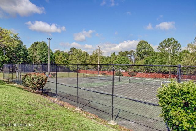 8702 COMO LAKE Drive, Jacksonville, FL 32256