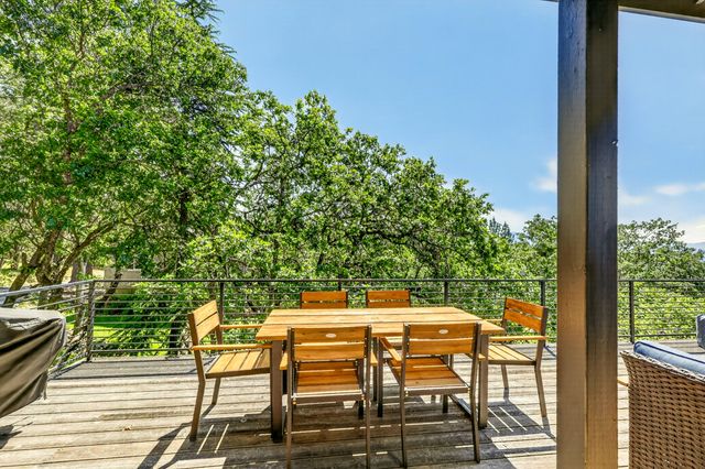 1575 NE Noble Heights, Grants Pass, OR 97526